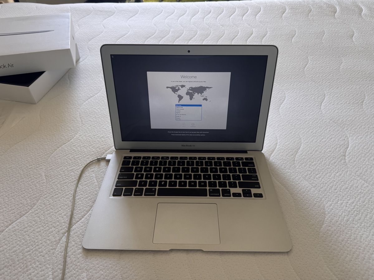 Apple Portables: MacBook Air 2012 – D'occasion à Gelfingen par HerrRohrer