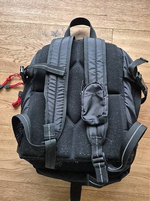 Zaini: H2O Rucksack schwarz – Usato da Buchrain venduto da chrigebrunner 1