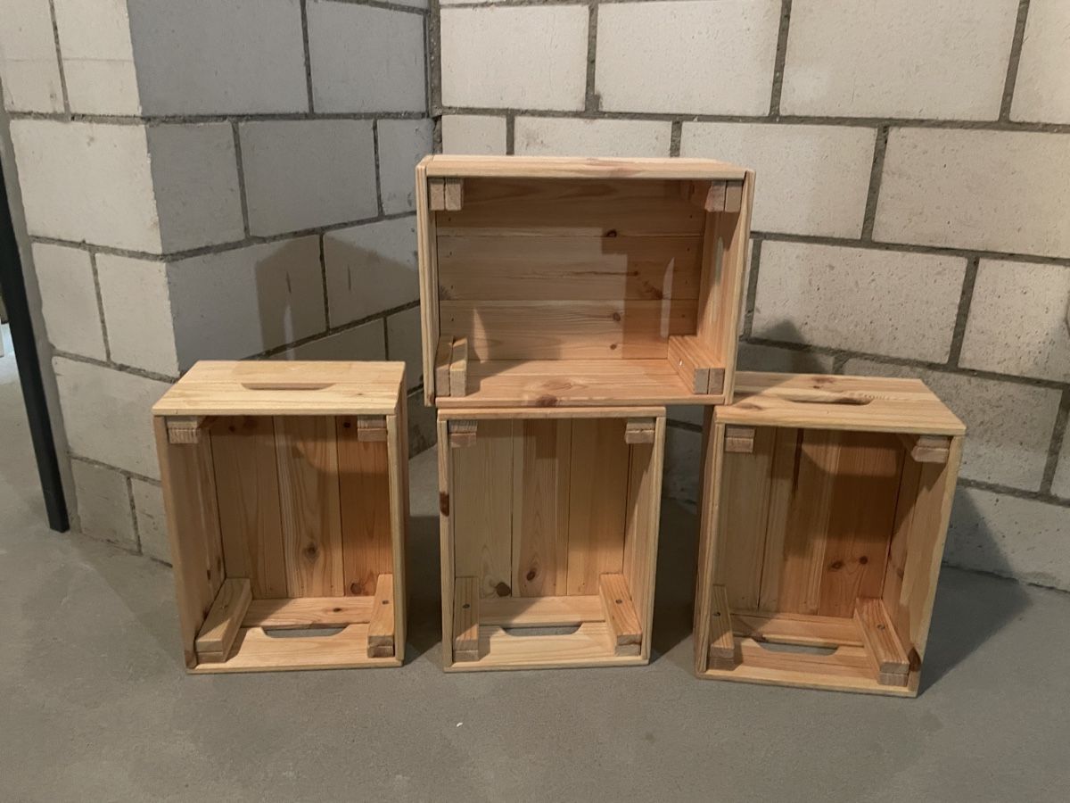 Casse di trasporto: 4 Stk Knagglig 23x31x15 – Usato da Winterthur venduto da Ccity