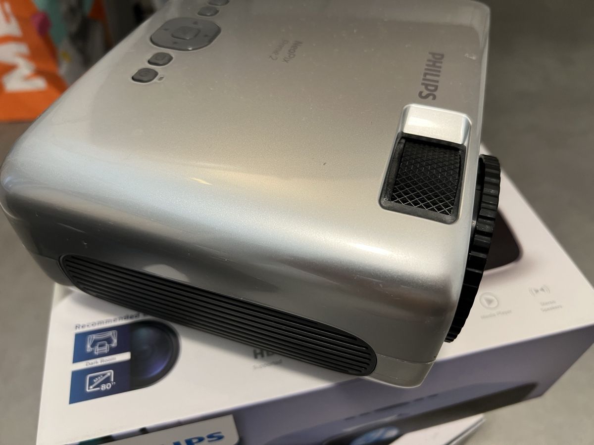 Philips Proiettori: Philips NeoPix Prime Home Projector – Usato da Zürich venduto da Bingxin 3