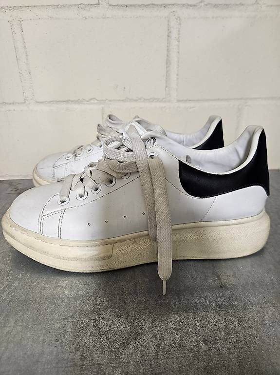 Scarpe da donna: alexander mcqueen sneakers Weiss – Usato da Füllinsdorf venduto da orazio23
