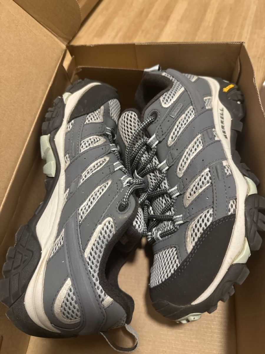 Scarpe da donna: Merrel chaussures  – Usato da Les Acacias venduto da A.cicc