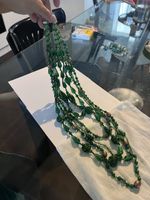 Élégant collier vintage à plusieurs rangs vert émeraude