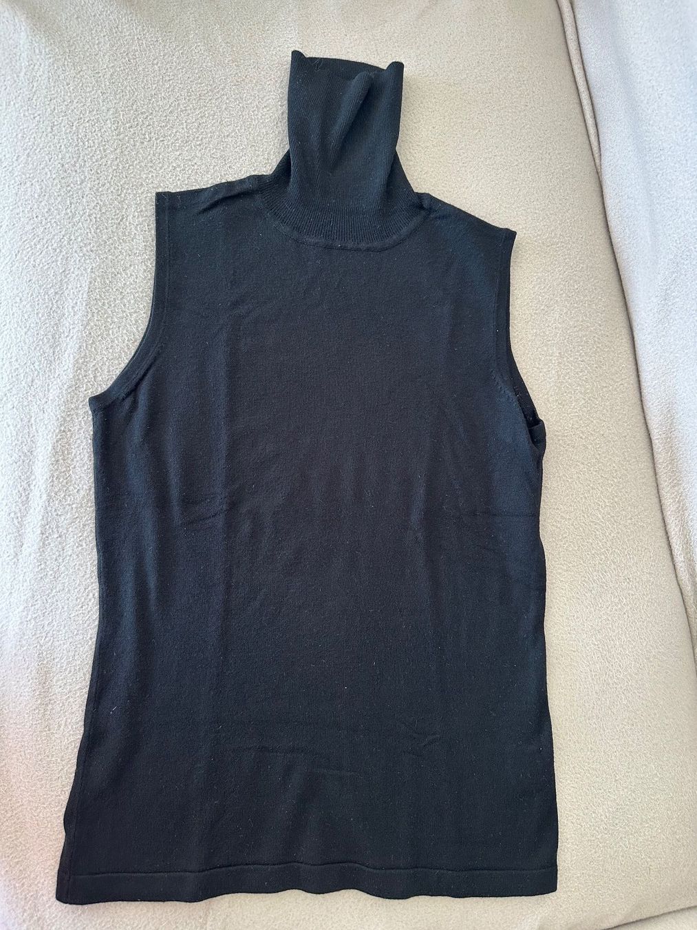 H&M Tops: 🟢 pull col roulé sans manche vintage année 2000 – D'occasion à Fribourg par Meta26 3