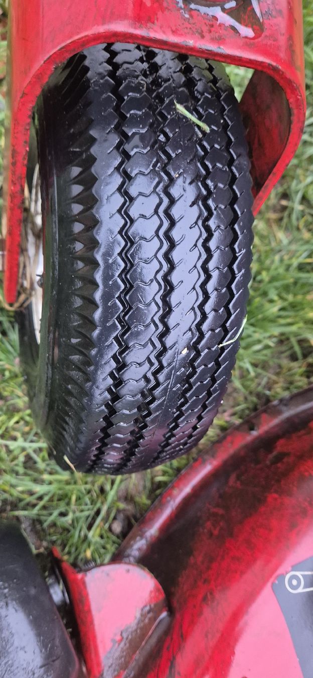 Toro Tagliaerba: Rasentraktor Toro Z4202 – Usato da Grenchen venduto da HzGr 7