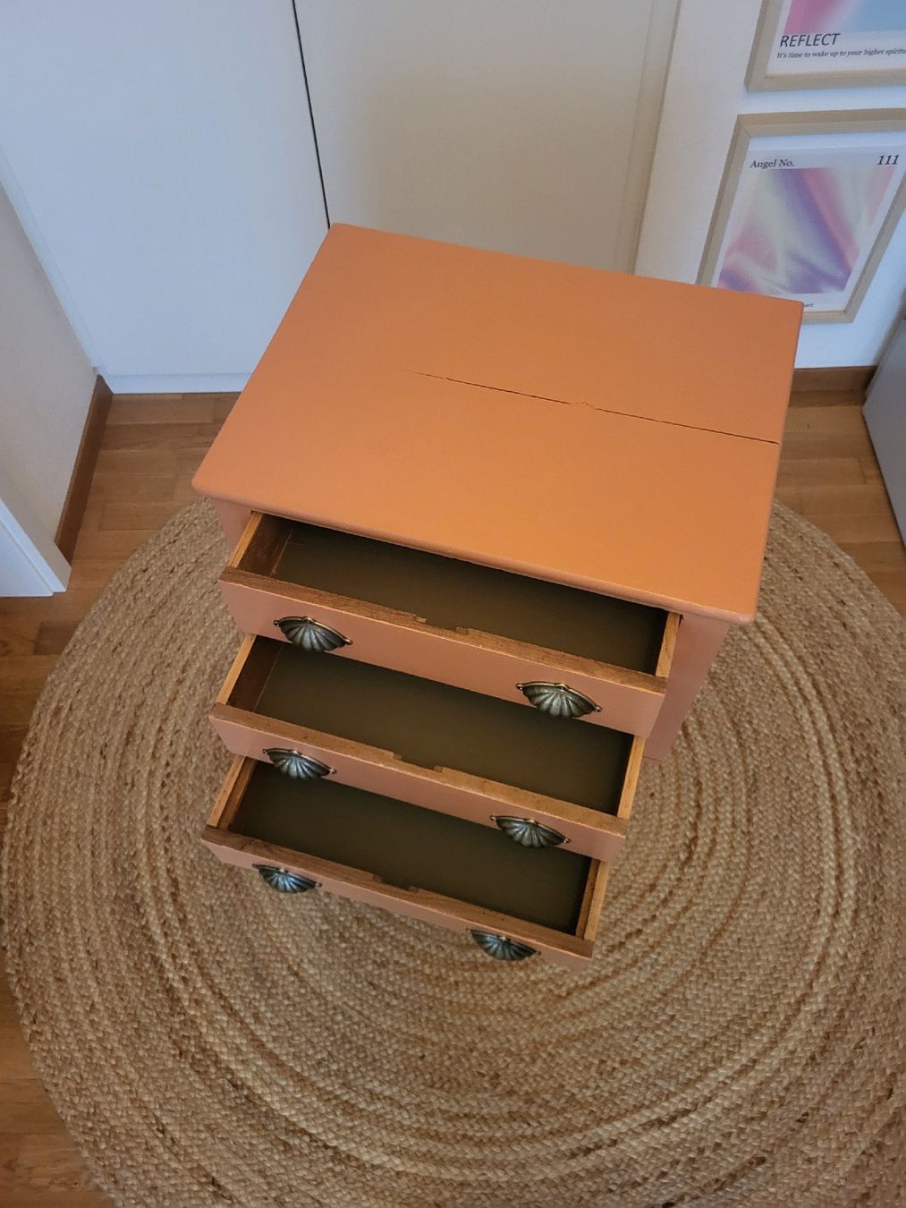 Comodini: Table de chevet restaurée – Usato da Geneve venduto da Mk.i 3