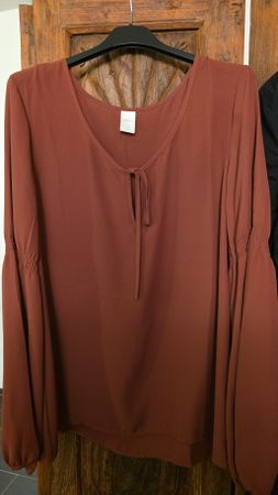 Bluse mit Bindeband und Glockenärmeln, Grösse S