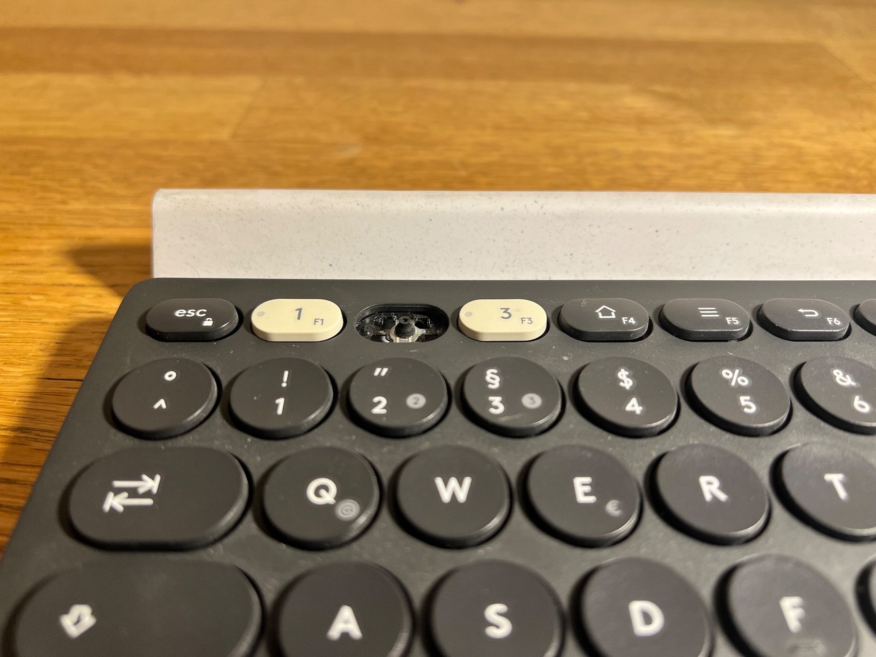 Logitech Tastiere: Logitech K780 – Usato da Bremgarten b. Bern venduto da Zwiebelbr0t 4