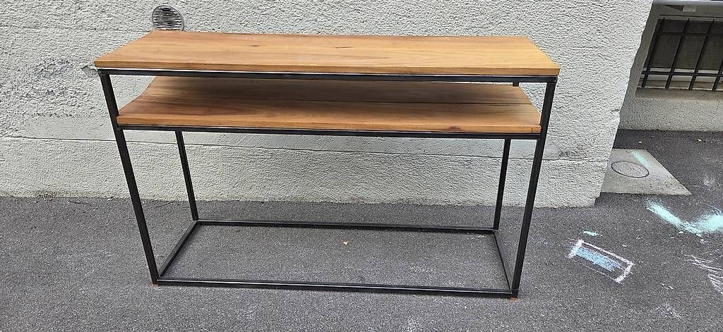 Tavoli: Console style industriel – Usato da Lausanne venduto da apl_5mbm 2