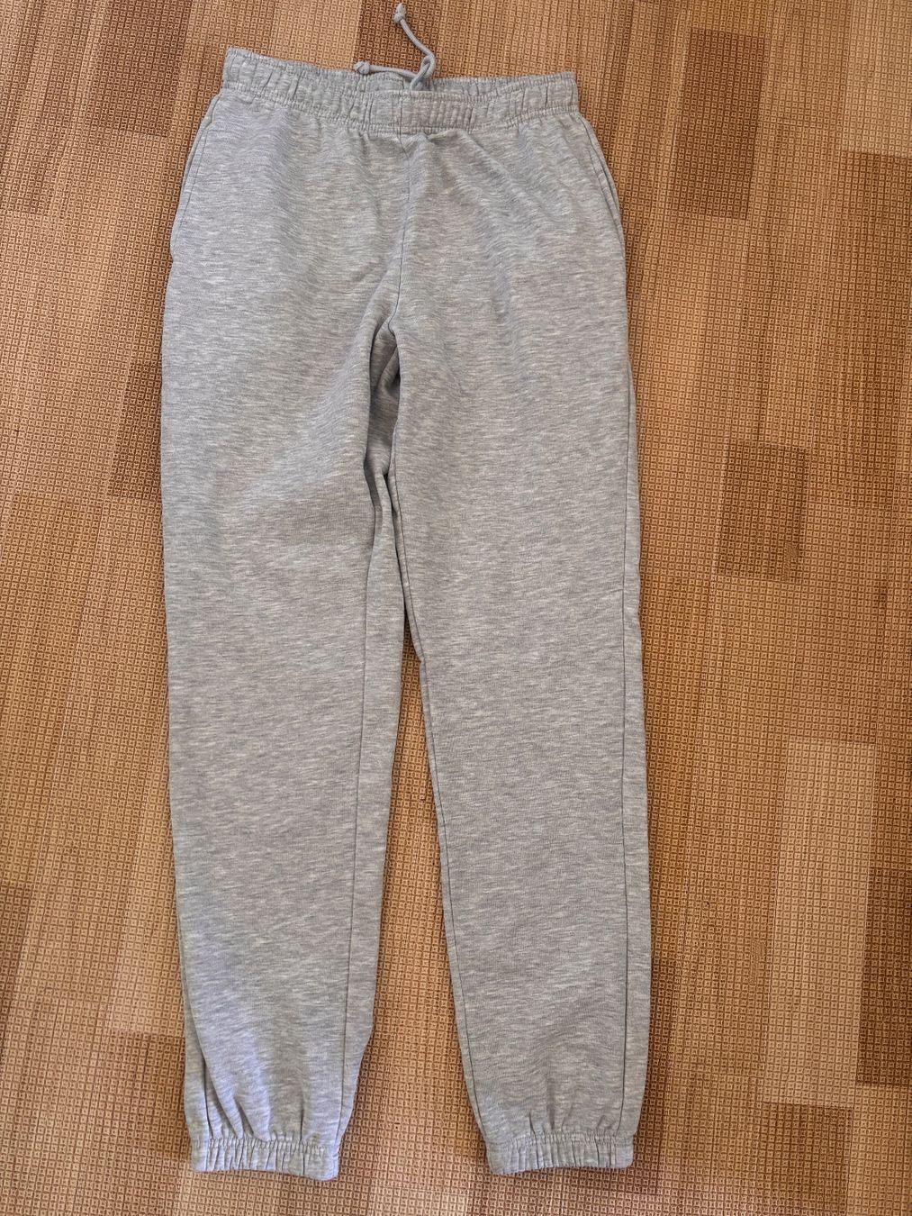 Pantaloni: Jogginghose Gr. S / 176 – Usato da Thun venduto da Melpi2010