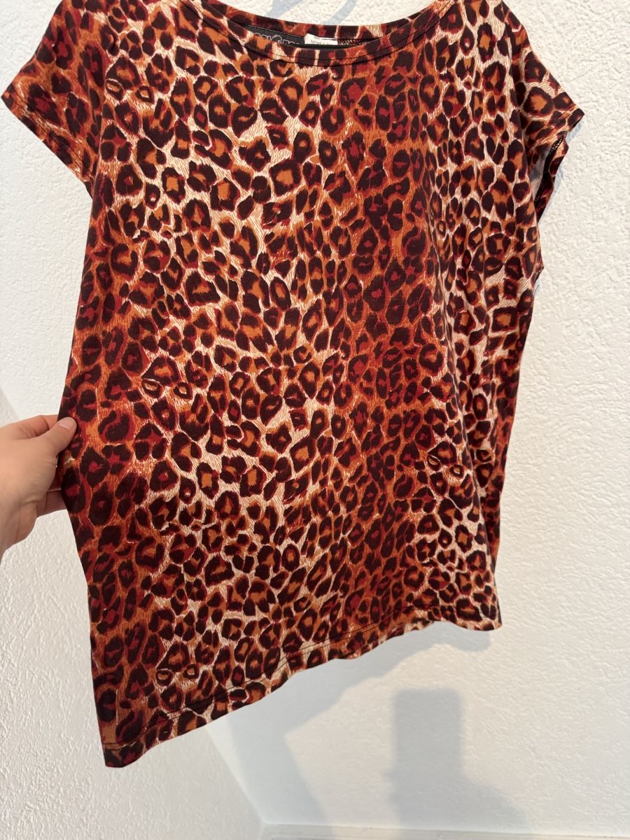 T-Shirts: Vintage Shirt leo oversized Gr. M – Gebraucht aus Fislisbach von KolibriSecondhand 4