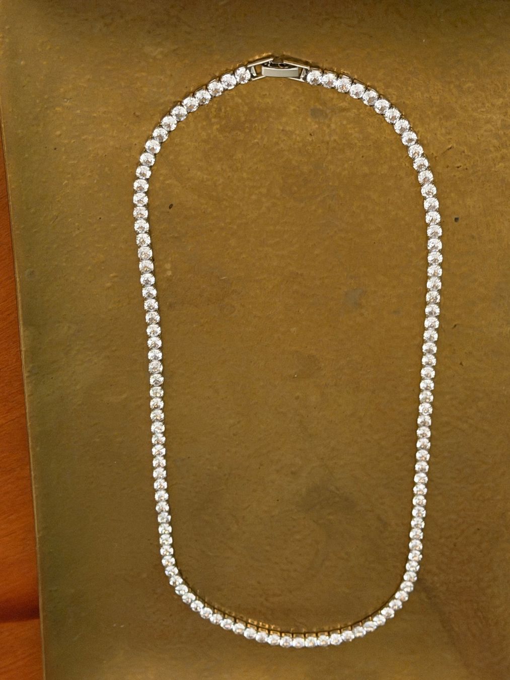 Catenine: Luxuriöses Necklace – Nuovo (secondo la descrizione) da Schaffhausen venduto da mba_d9m2 2