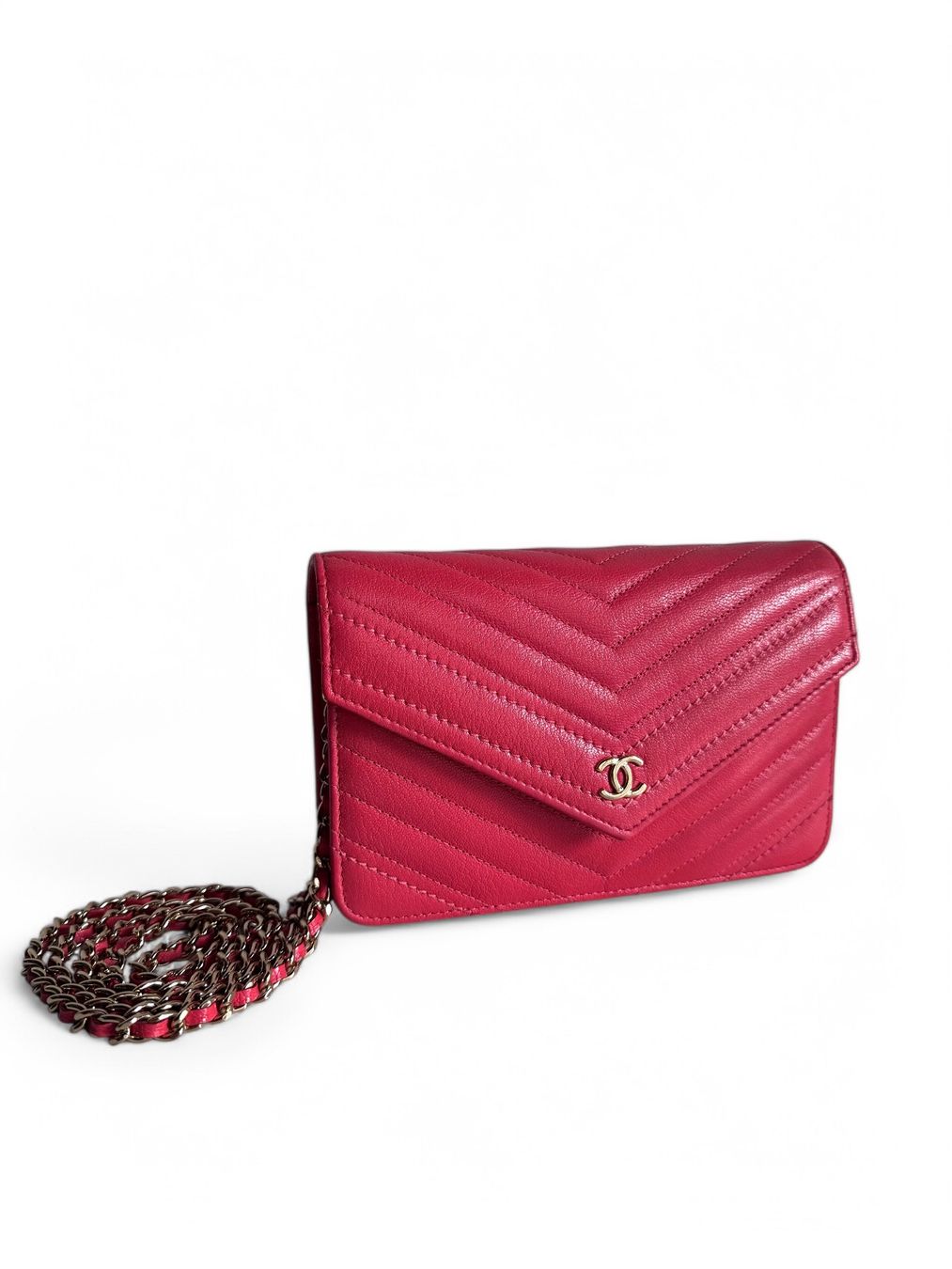 Chanel Borse da donna: Chanel Chevron Statement Wallet On WOC Chain Tasche – Usato da Kriens venduto da hannaandkiko 1