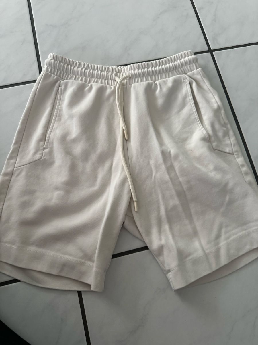 Zara Pantaloni: Zara shorts  – Usato da Oberentfelden venduto da ulli03