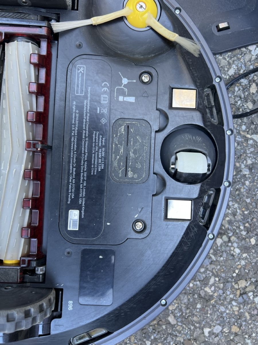 Irobot Aspirapolveri & Accessori: 2 Roomba Staubsaugrobotger als Defekt von 1 chf – Difettoso da Zürich venduto da Thunderracer84 2