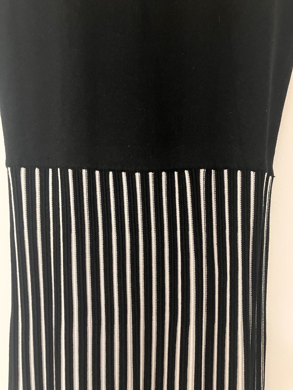 Morgan Vestiti: Robe noir et blanc rayée taille XS Morgan – Nuovo (secondo la descrizione) da Niederwangen BE venduto da audreychkaya 4