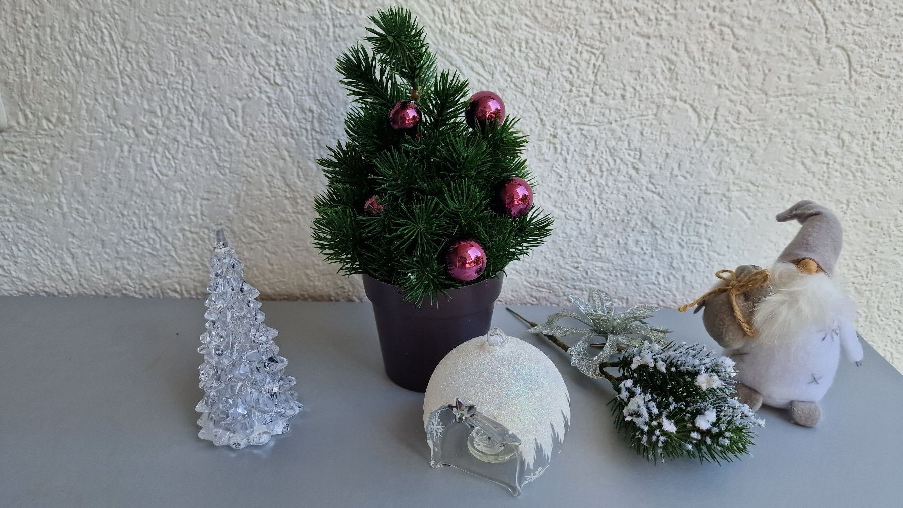 Tutte le decorazioni: Diverse Weihnachtsdekorationen – Usato da Wil  AG venduto da Kfloh