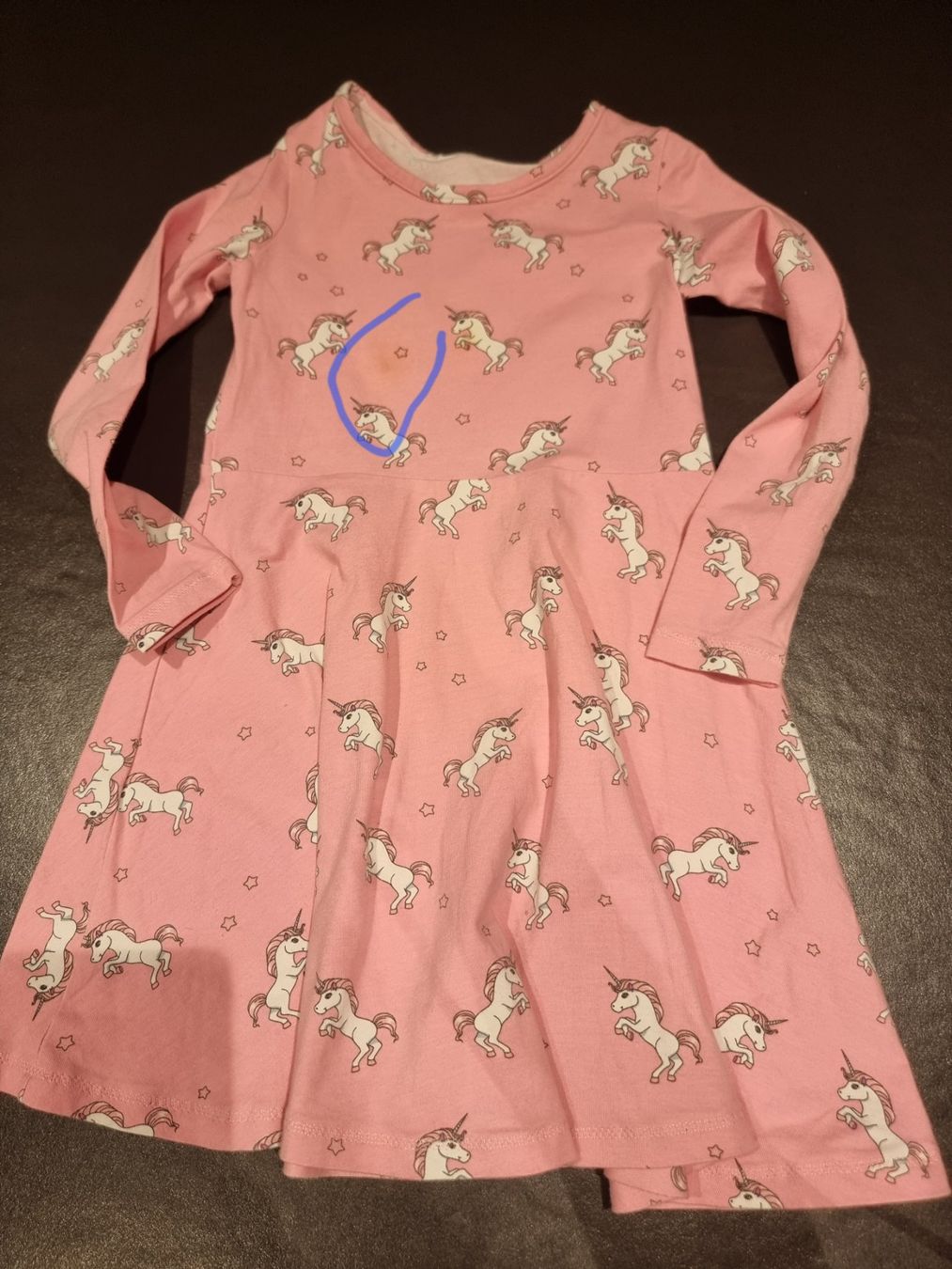Vestiti & Gonne: Selfmade Kleid Einhorn, ca. 122 – Usato da Buttikon SZ venduto da Limo180