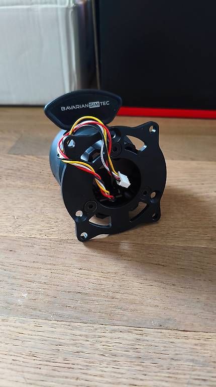 Unità & Adattatore: BavarianSimTec Asetek Quick Release – Usato da Muttenz venduto da TimJourdanTDrum