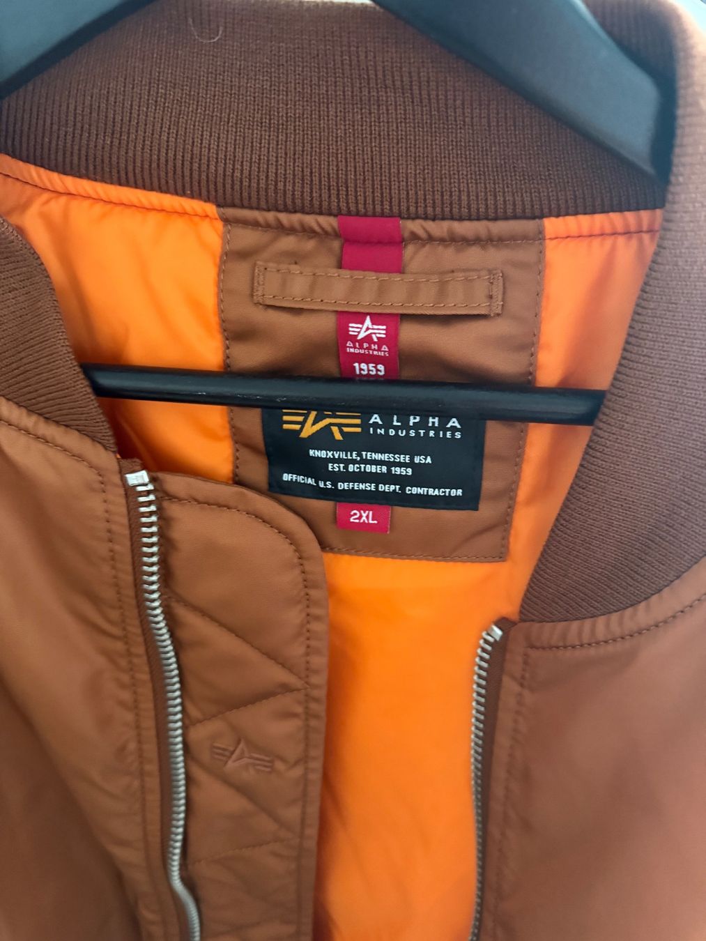 Alpha Industries Vestes: Alpha Industries Jacket – D'occasion à Bonstetten par Johanne_Lamalle 1