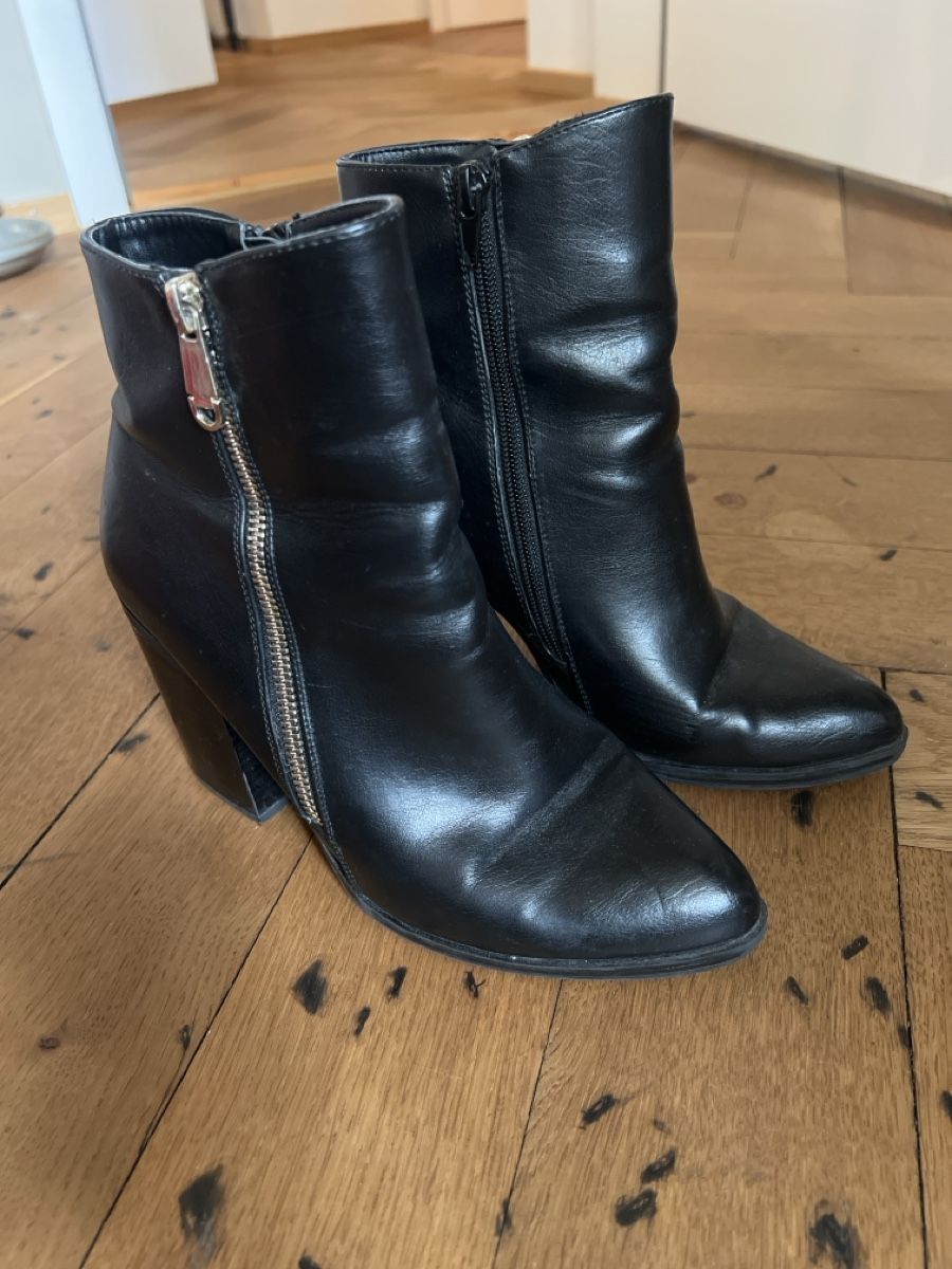 Chaussures femmes: Stiefelette  – D'occasion à Zürich par Sarah552