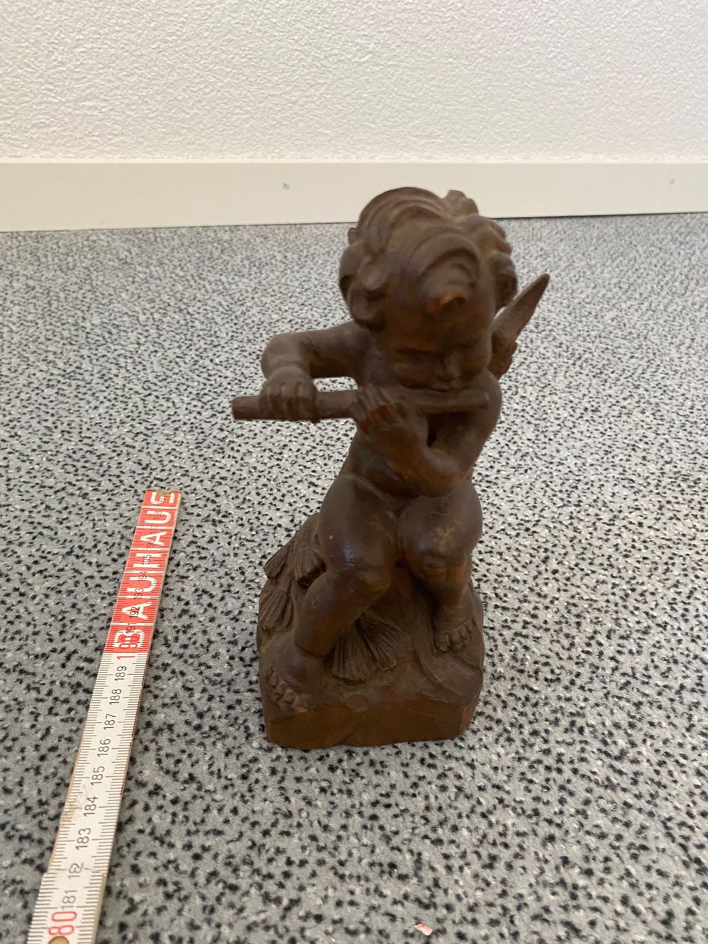 Statuette: Engel aus Holz, Figur – Usato da Olten venduto da AH1964 1