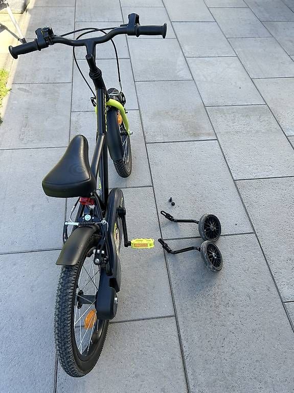 Biciclette: Kinderfahrrad BTWIN 16" Dark Hero 500 – Usato da Heimberg venduto da ByGa34 1