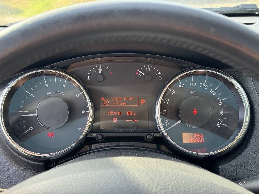 Autos: Peugeot 5008 1.6i (AUTOMATICA - 7 POSTI) – Gebraucht aus Agno von jonnyautosagl 8