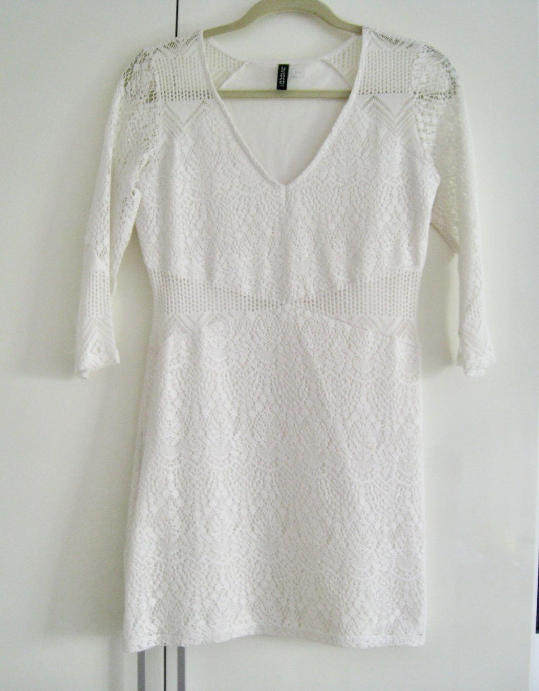 H&M Kleider: H&M Robe Taille M – Gebraucht aus Sion von machiavel74