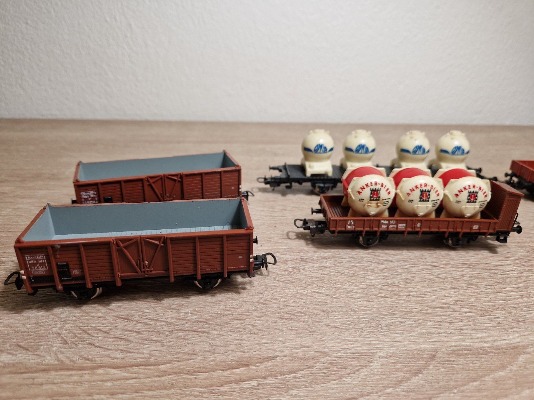 Märklin Modellini di ferrovie: 6 x Güterwagen H0 (P) – Usato da St-Aubin-Sauges venduto da Lo_Go 2