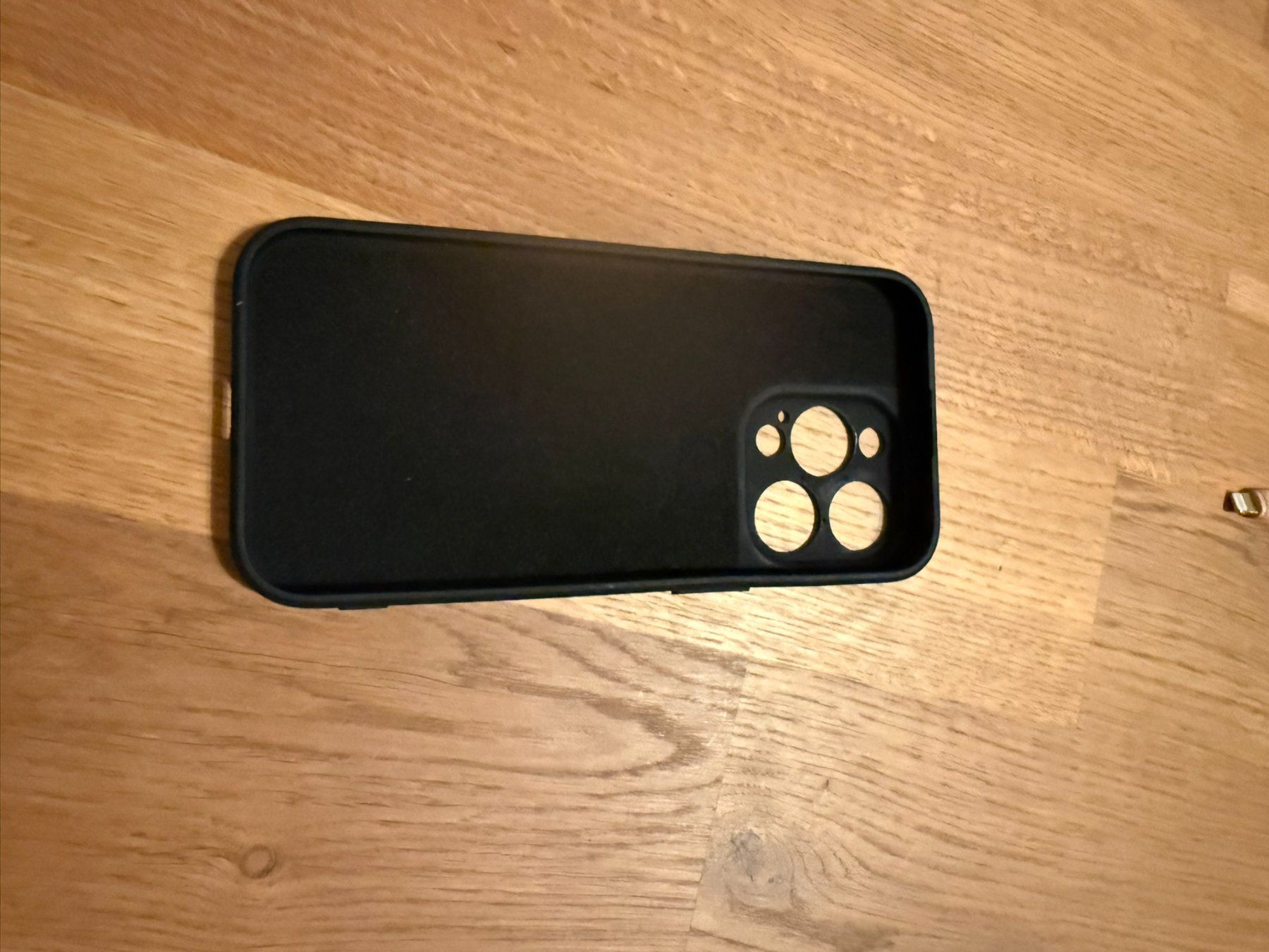 Coques & Protection écran: iPhone 16 Pro Handyhülle schwarz – D'occasion à Wettingen par myworldsking 1