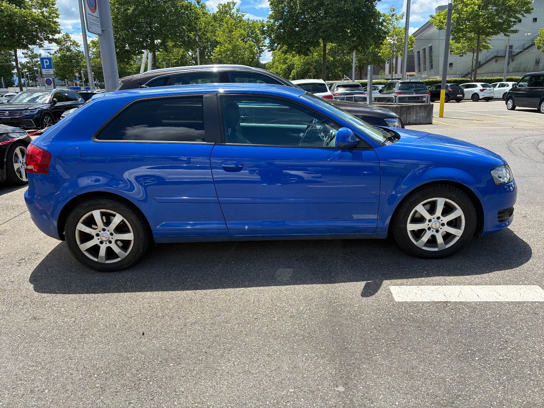 Audi Automobili: Audi A3 2.0 TDI quattro sLine – Usato da Bern venduto da STTTLR 4