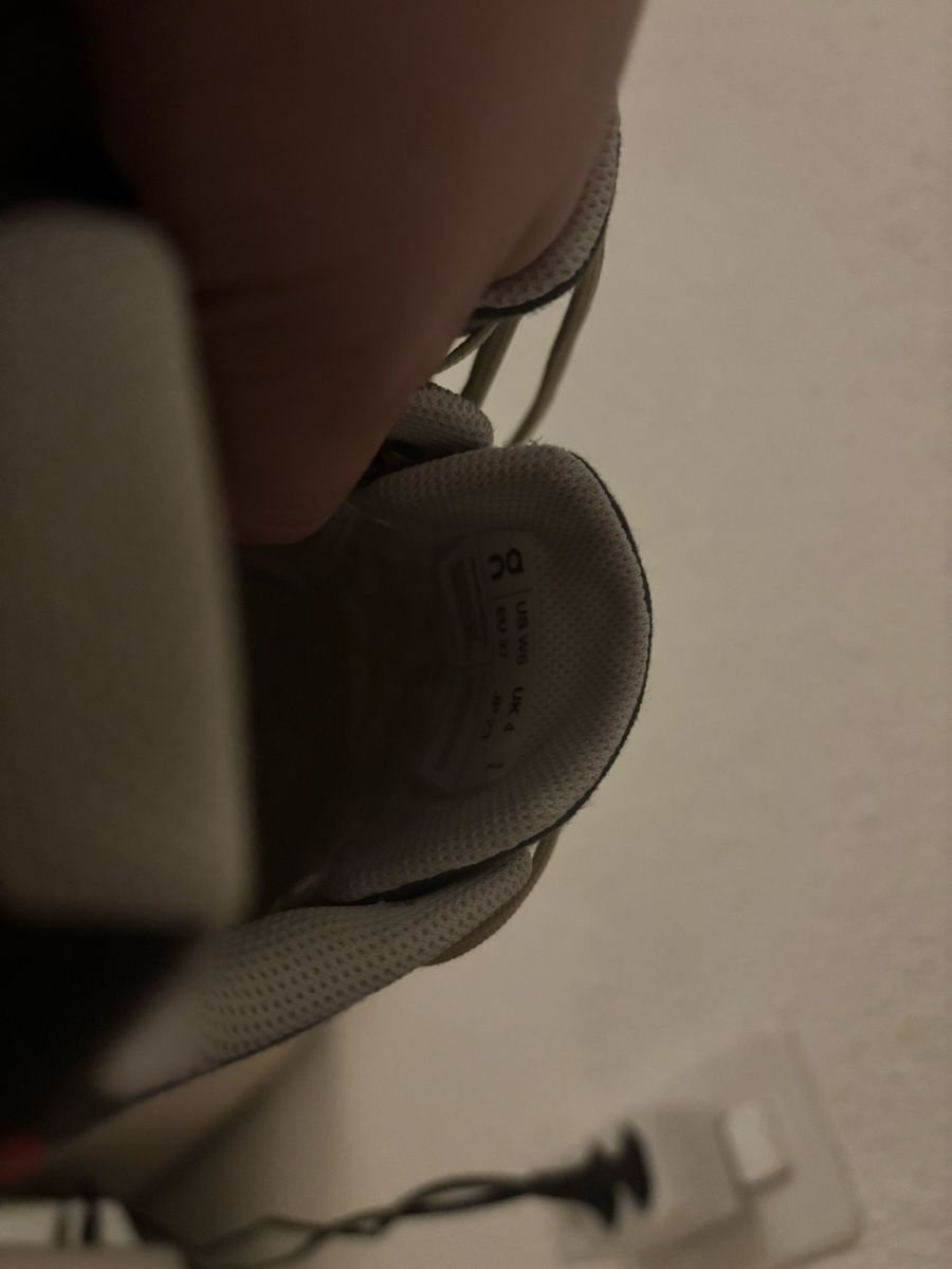 On Scarpe da donna: ON Loewe Sneaker 37 – Usato da Zürich venduto da Salomej011 3