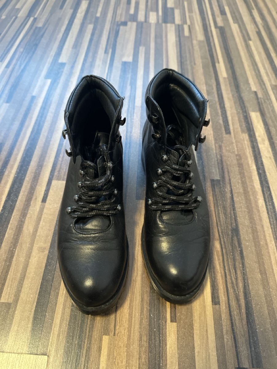 Scarpe da donna: Boot / Ankle Boot / Winterschuh Max – Usato da Oftringen venduto da sonjax3
