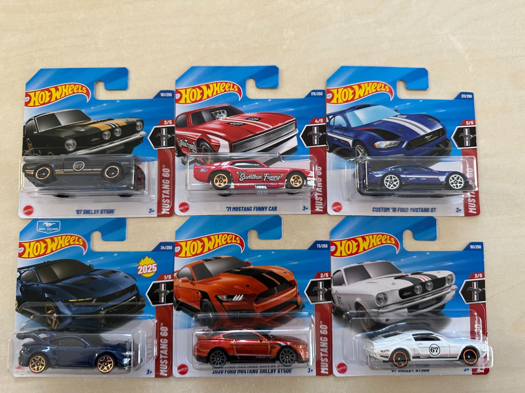 Hot Wheels Modellini d'auto: Hot Wheels - Mini Sammlung - Mustang 60 aus 2025 – Nuovo (secondo la descrizione) da Mels venduto da FinSz93 1
