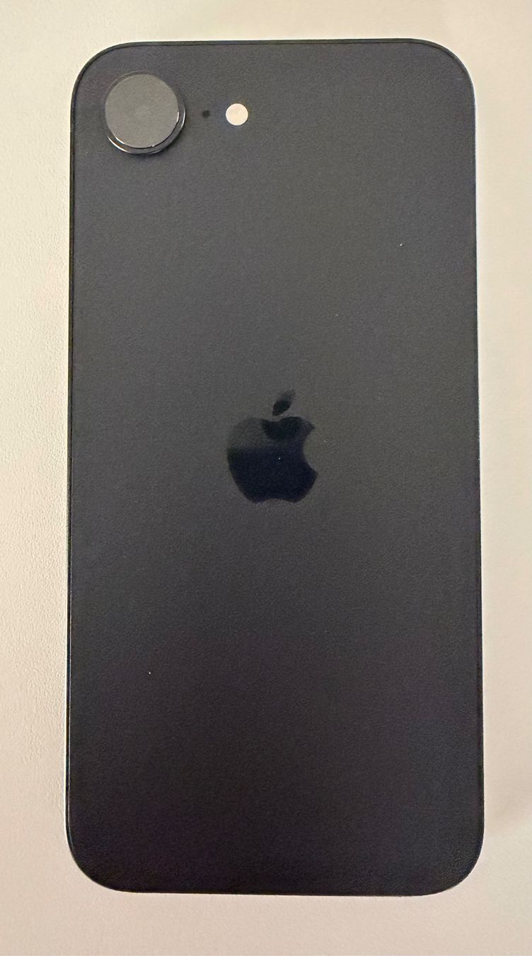 Apple Telefoni cellulari / Smartphones: Apple iPhone 16e 128GB noir comme neuf – Usato da Gryon venduto da Hamynos 2