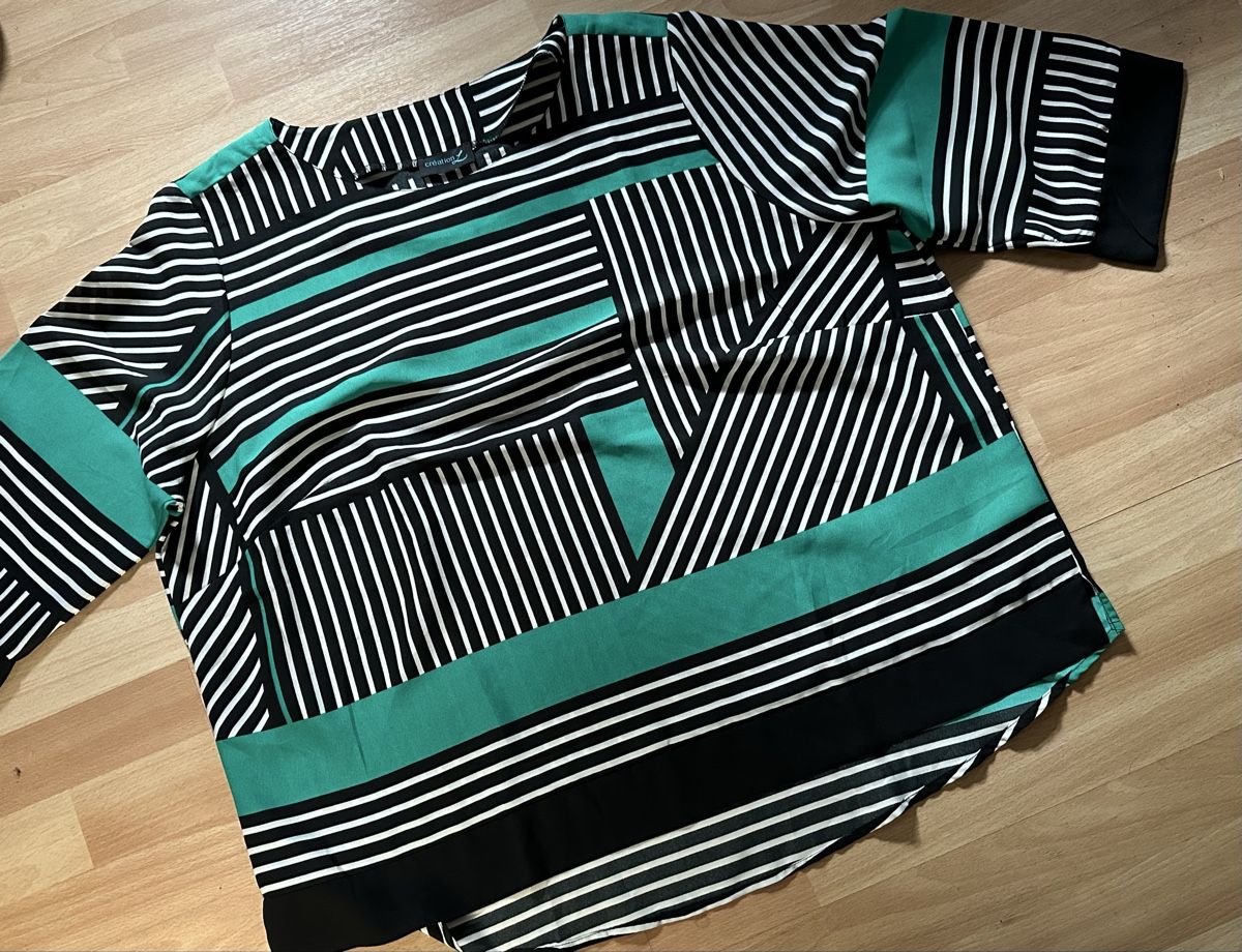 Blusen: Aparte Designer Damen Bluse  – Neu und originalverpackt aus Bettlach von win_z8sd 1