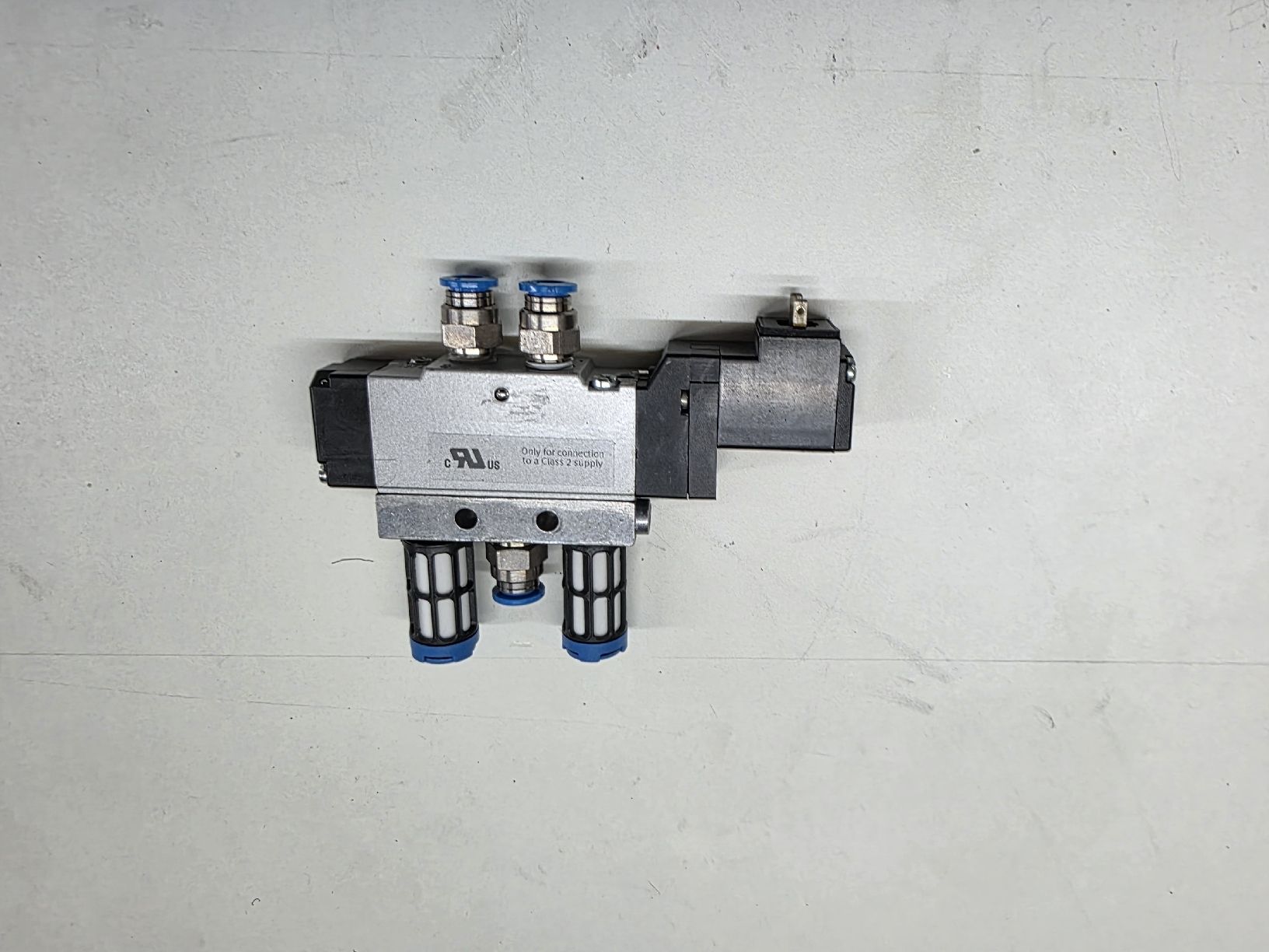 Festo Componenti elettronici: Festo Magnetventil MEH-5/2-1/8-B – Usato da Rüti ZH venduto da Madeira14 1