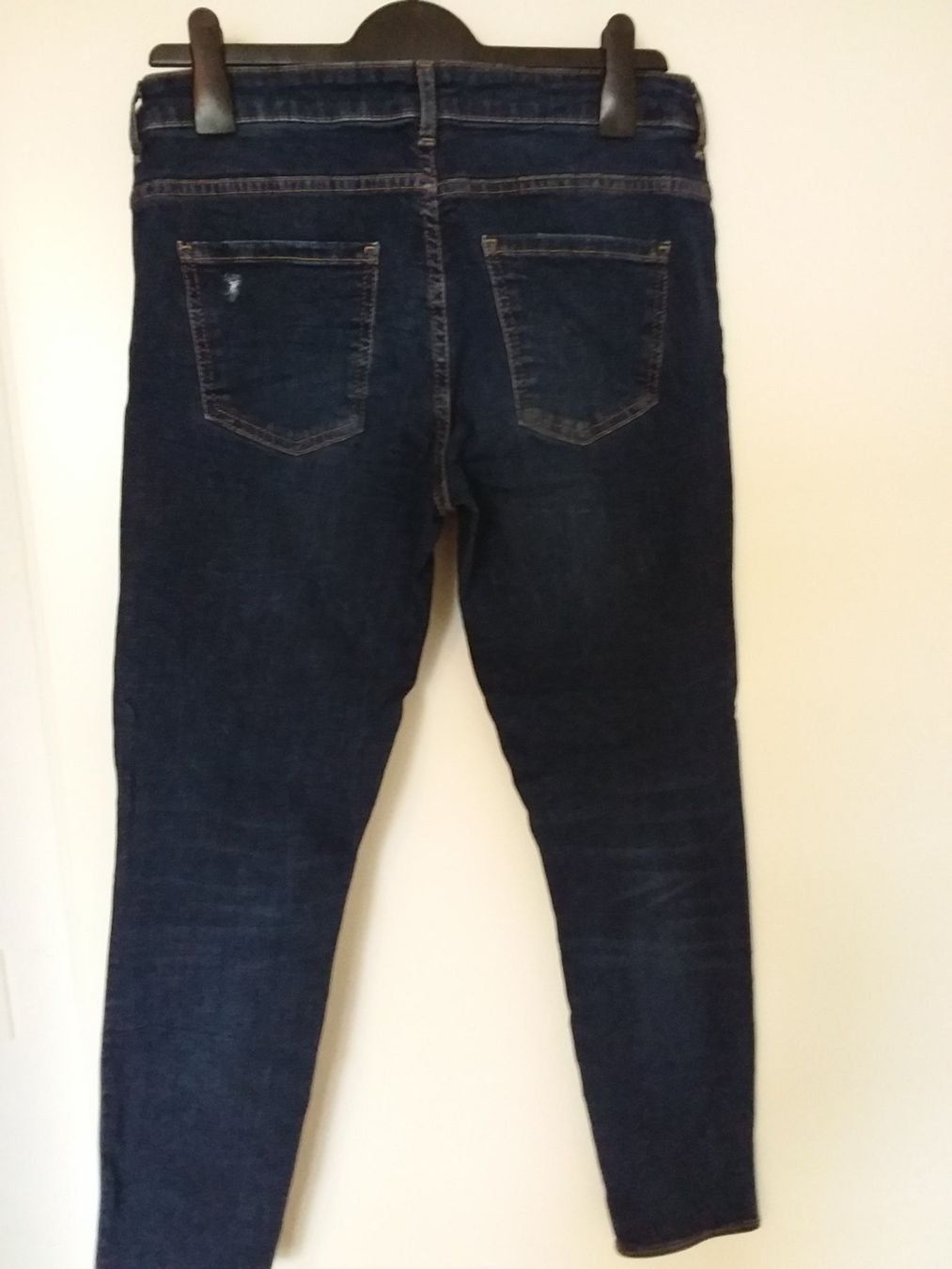Zara Jeans: Jeans slim Zara T40 – Usato da Aarburg venduto da saluvava 1