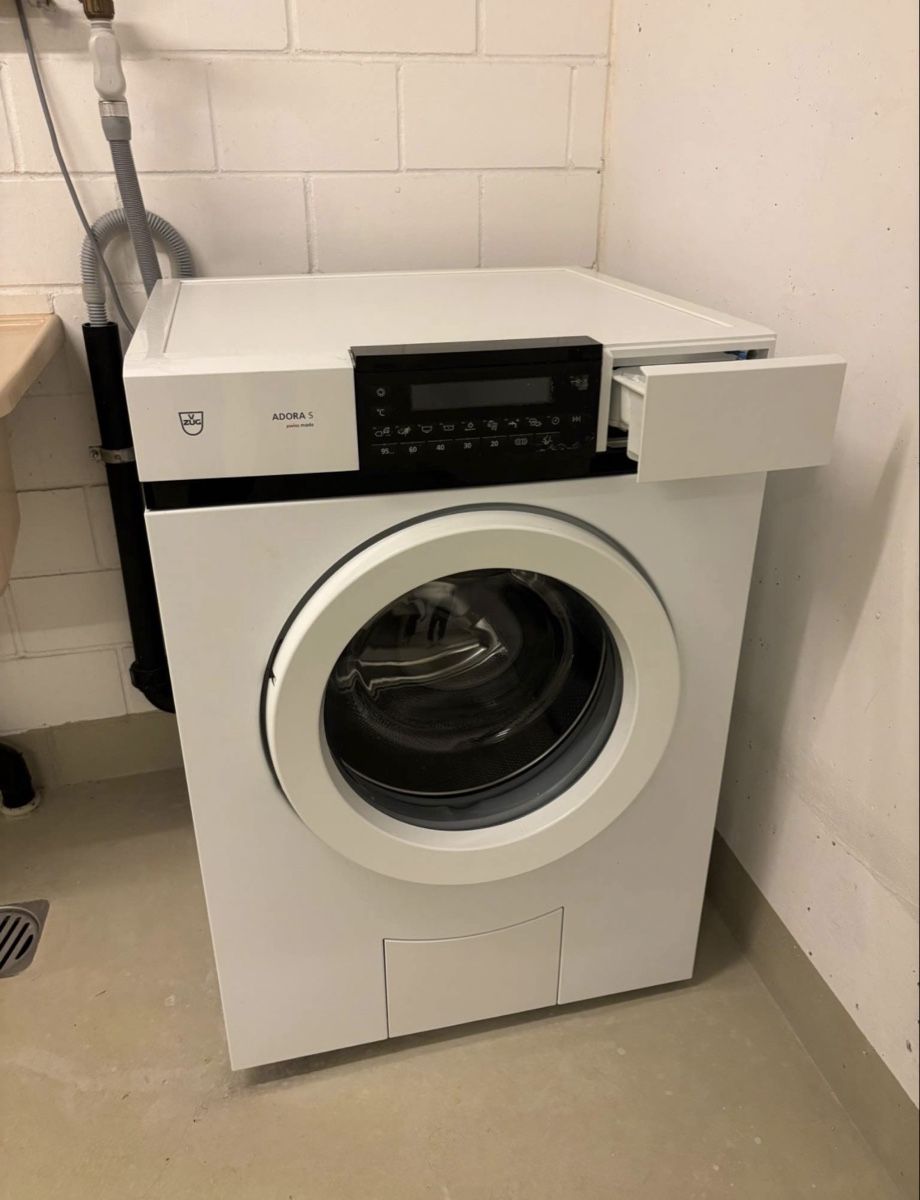 V-Zug Lavatrici: Waschmaschine VZug 8 KG A+++ – Usato da Kreuzlingen venduto da Lion_10 1