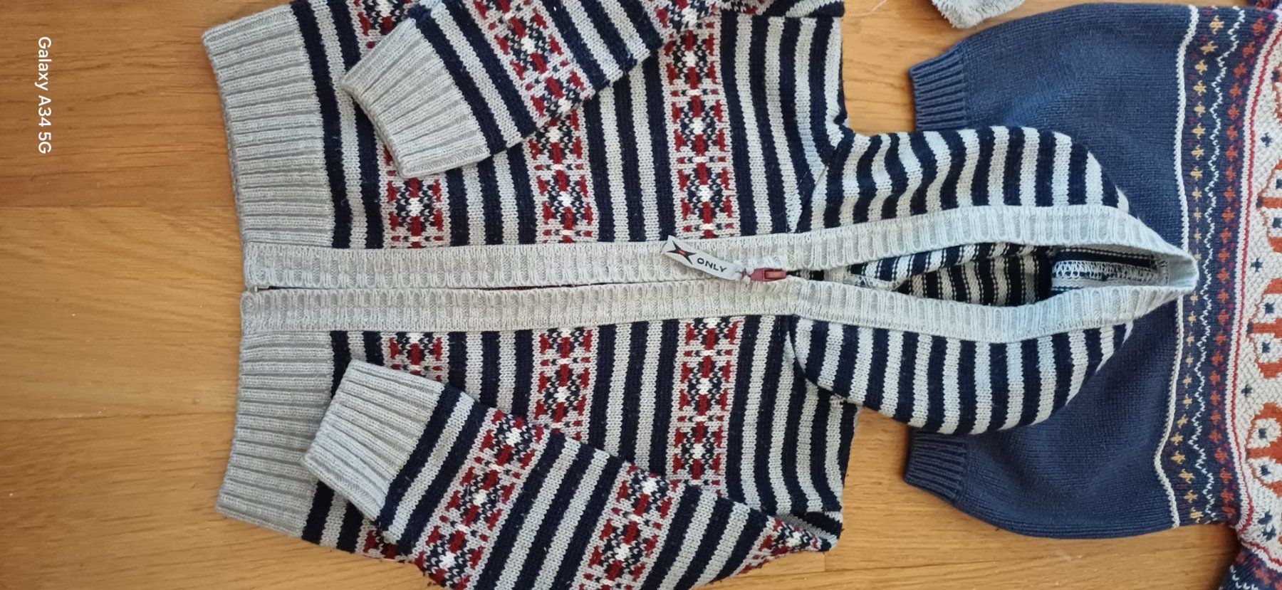 Kleiderpakete & -sets: Kinder Jäckchen & Hose Gr. 86/92 – Gebraucht aus Riniken von Lessy- 1