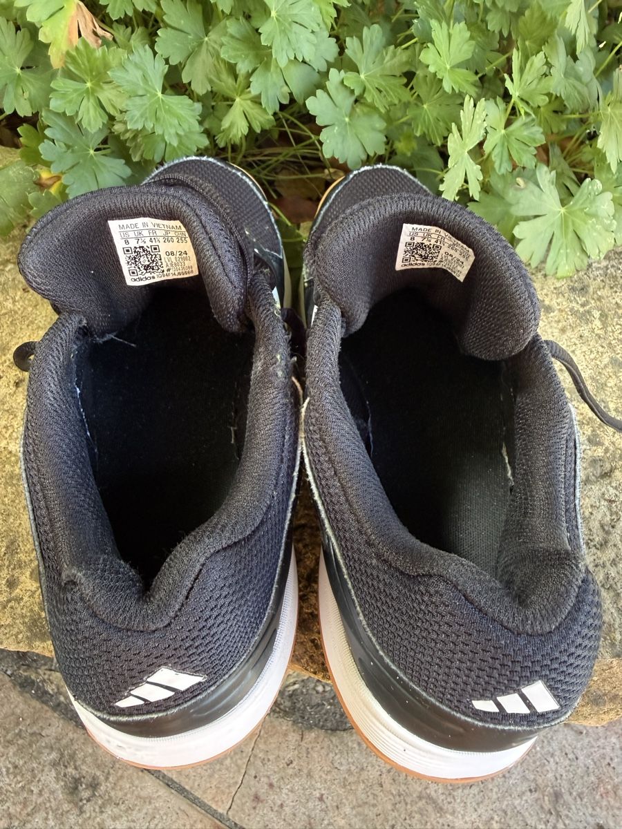Adidas Scarpe da uomo: Hallenturnschuhe Adidas Gr. 41 1/3 – Usato da Aesch BL venduto da Shiva84 2