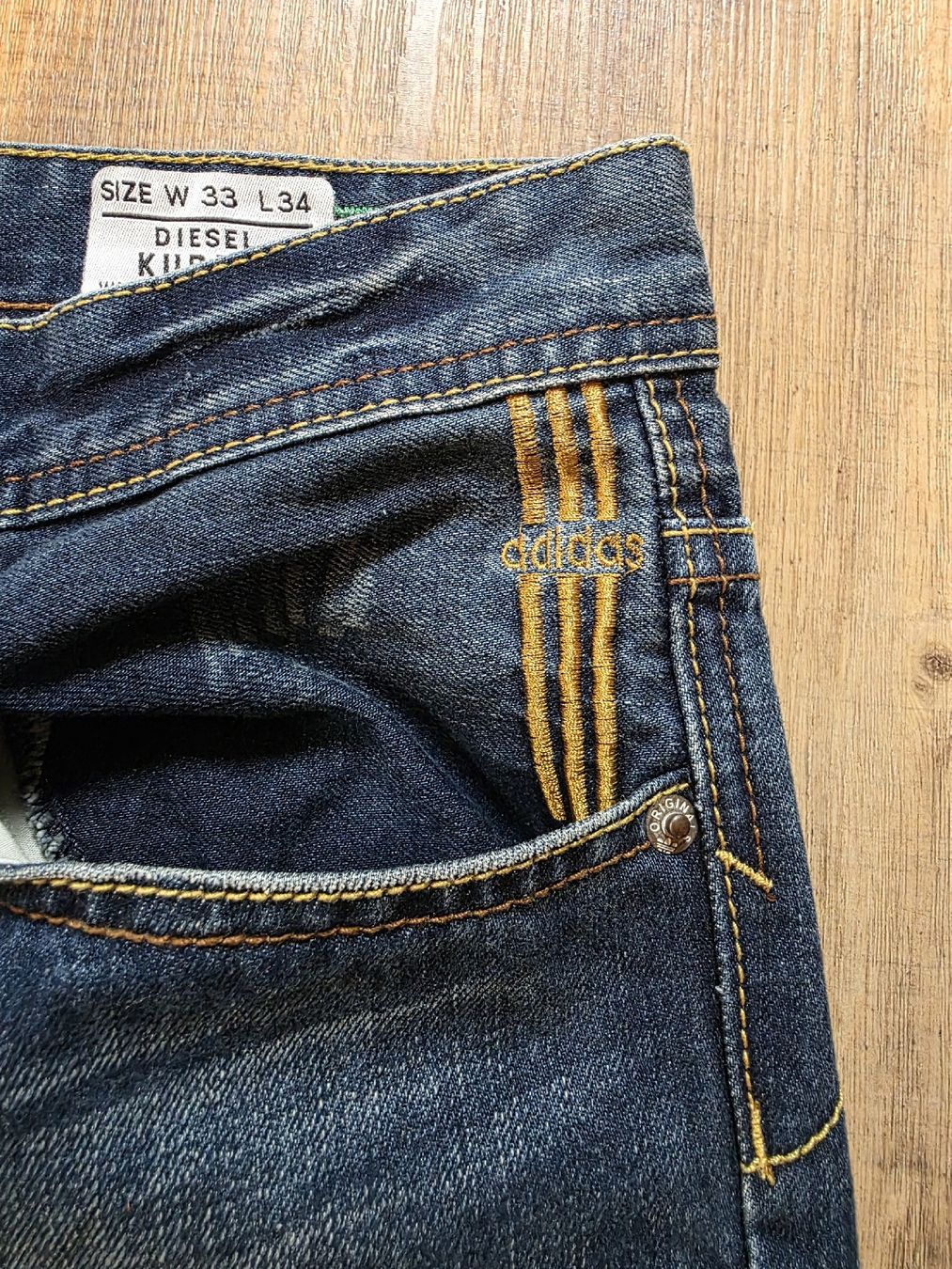 Diesel Jeans: Adidas Diesel Jeans selten – Neuf avec emballage d'origine à Gwatt (Thun) par A.W_Thun 2