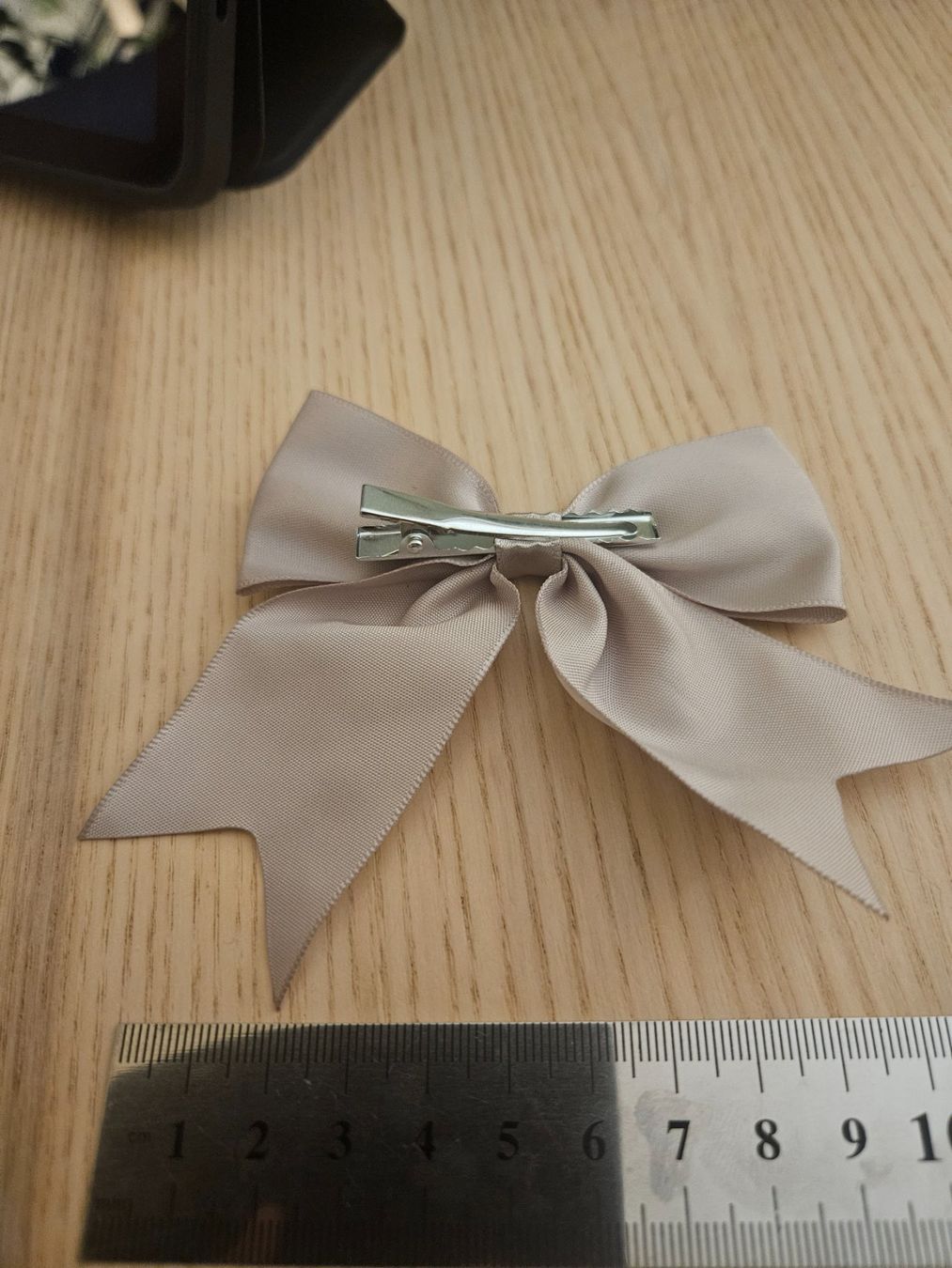 Accessori per capelli: Schleife mit Klammer Haarschmuck – Usato da Luzern venduto da Lucan_Valerius 1