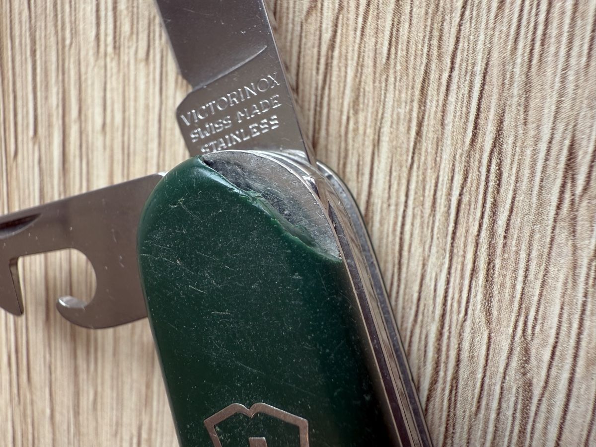 Victorinox Coltelli tascabile: Victorinox Sackmesser Grün mit Werbung – Usato da Wettingen venduto da Ni_la_lo 4