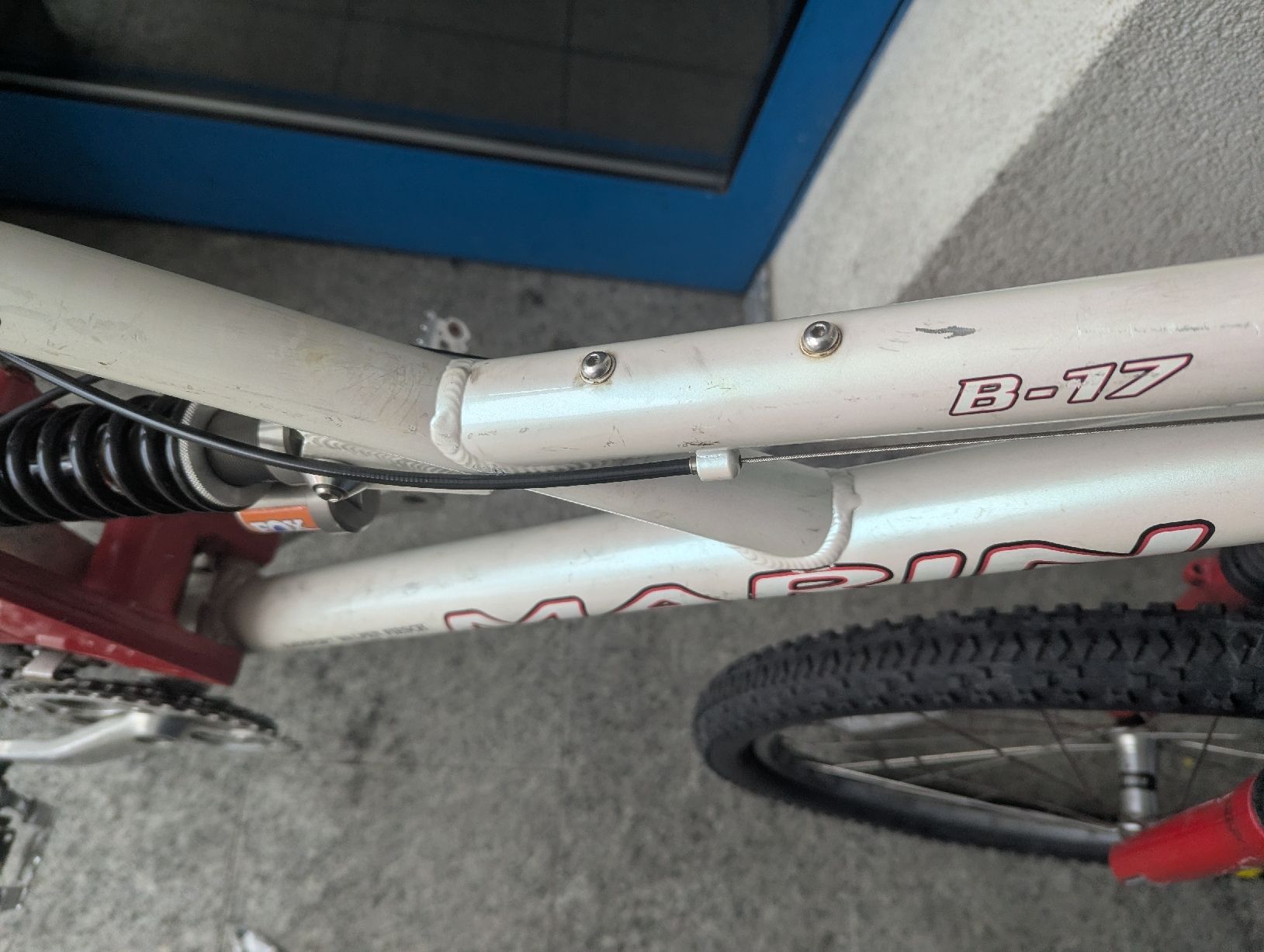 Marin Biciclette: Marin b17 downhill mountain bike – Usato da Glis venduto da jam_b58q 1