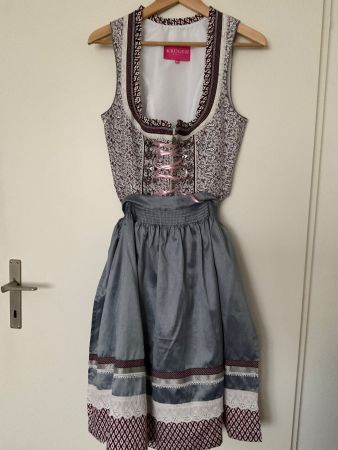 KRÜGER MADL Gr 36 Dirndl 2 Taschen neuwertig