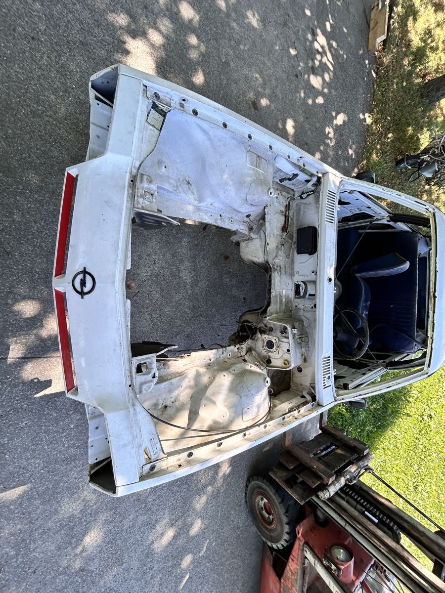 Opel Automobili: Opel Manta B – Difettoso da Hellbühl venduto da Kadettgte1979 4
