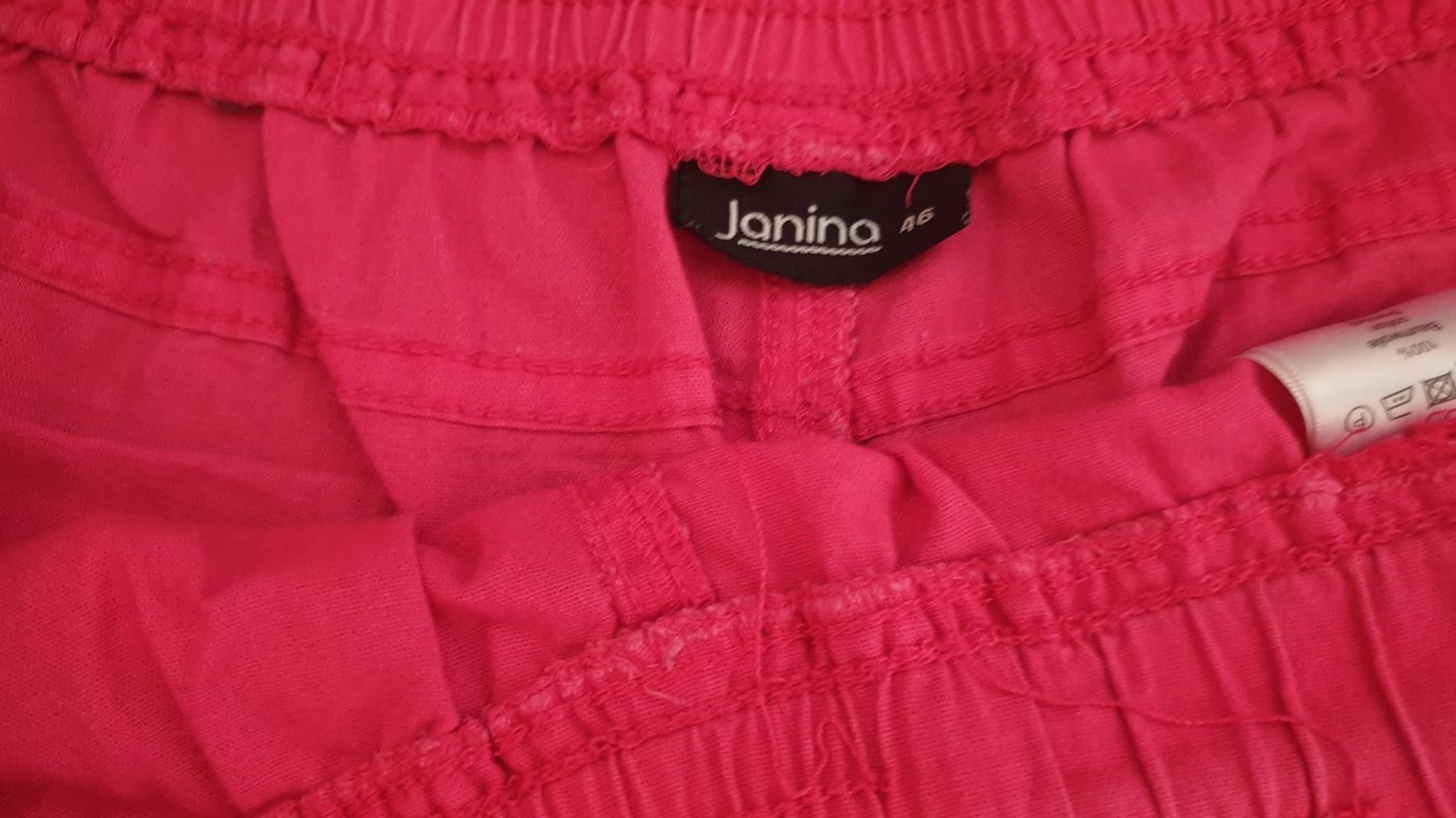Hosen: Damen shorts – Gebraucht aus Clarens von fur_bxq2 1