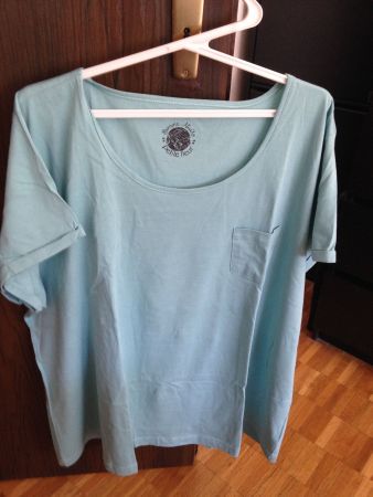 NEU Pyjama/Oberteil von Petite Fleur Gr. 56/58